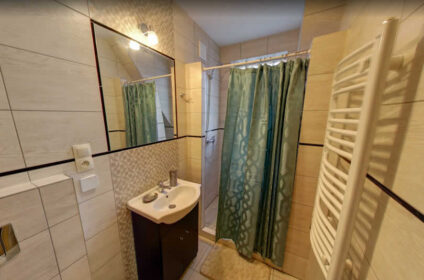 DOMKI CAŁOROCZNE I POKOJE PRZY BASENACH MAGDALENA